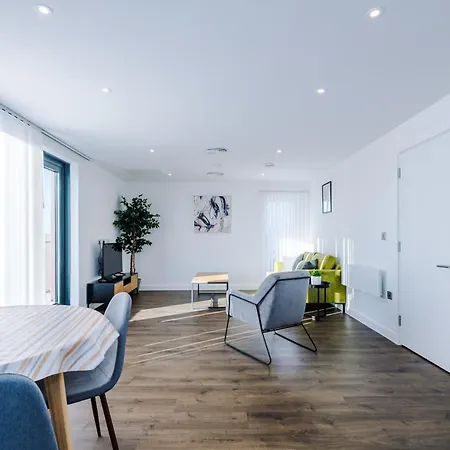 Hilltop Serviced Apartments - Salford Quays Manchester Extérieur photo