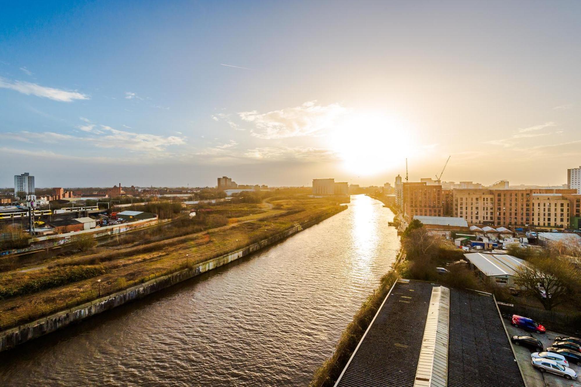 Hilltop Serviced - Salford Quays Apartamento